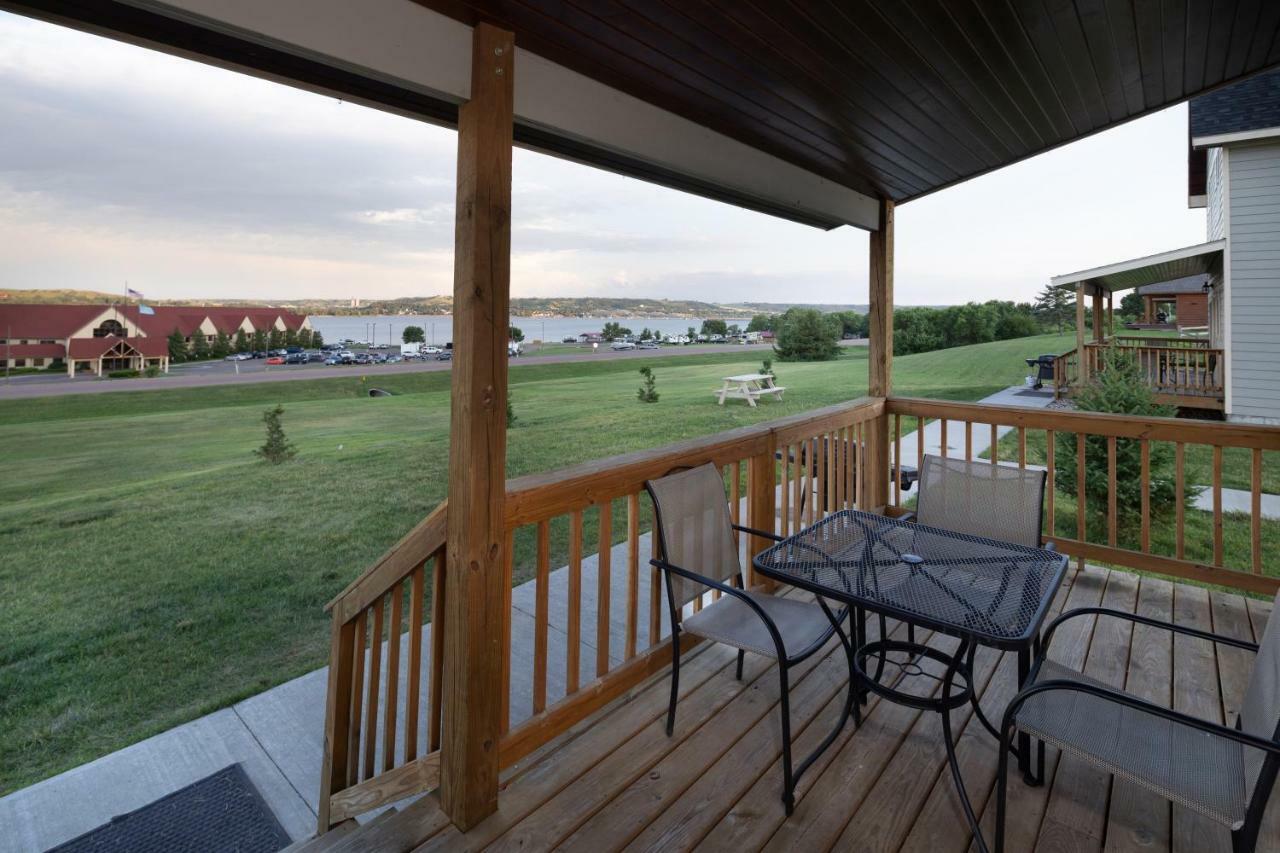 Arrowwood Resort At Cedar Shore Oacoma Exteriör bild